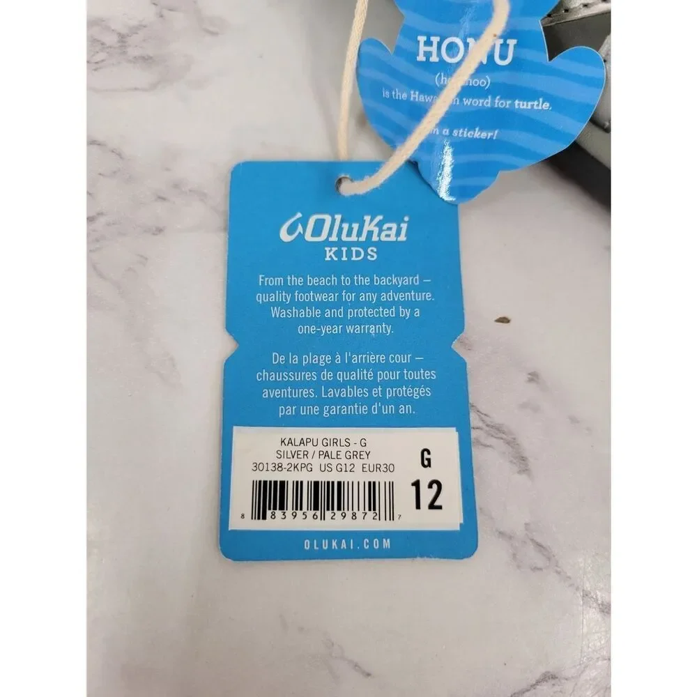 OluKai girls sandals